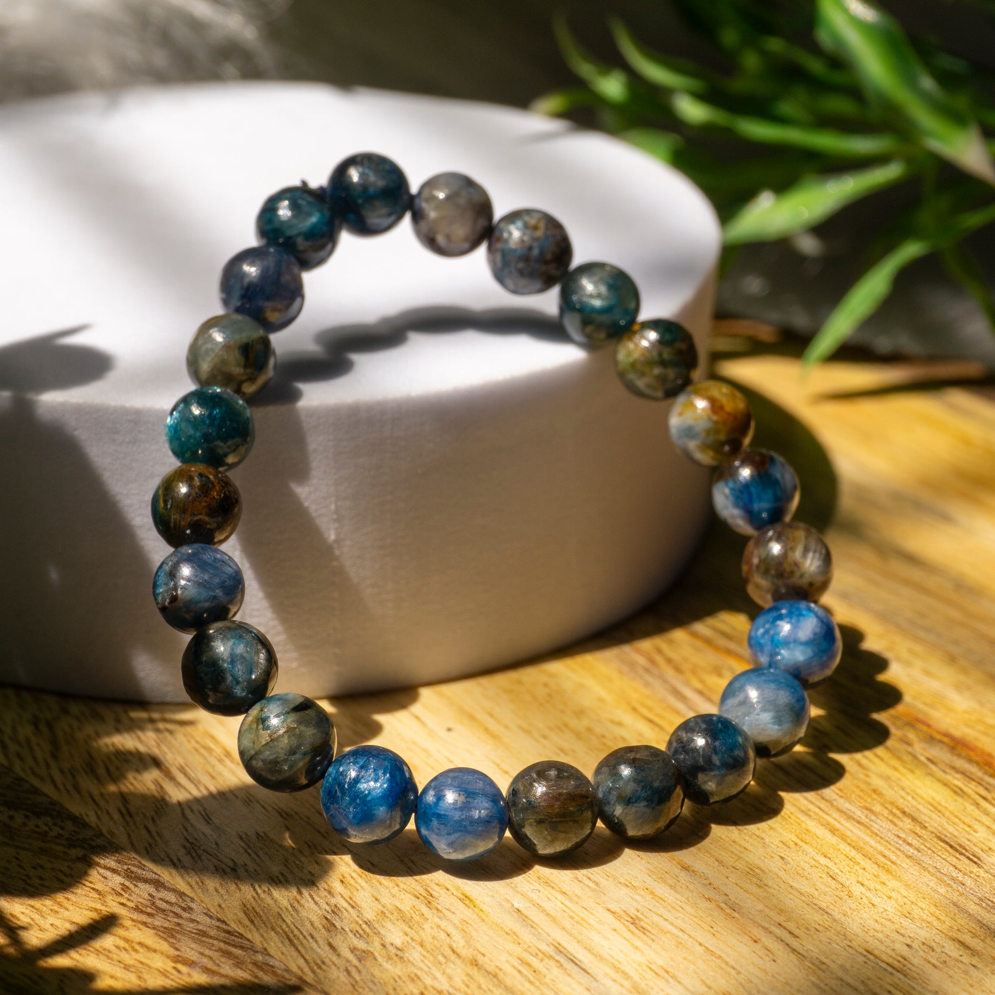 Blue Kyanite Crystal and Stone Bead Bracelet Jewellery 8mm