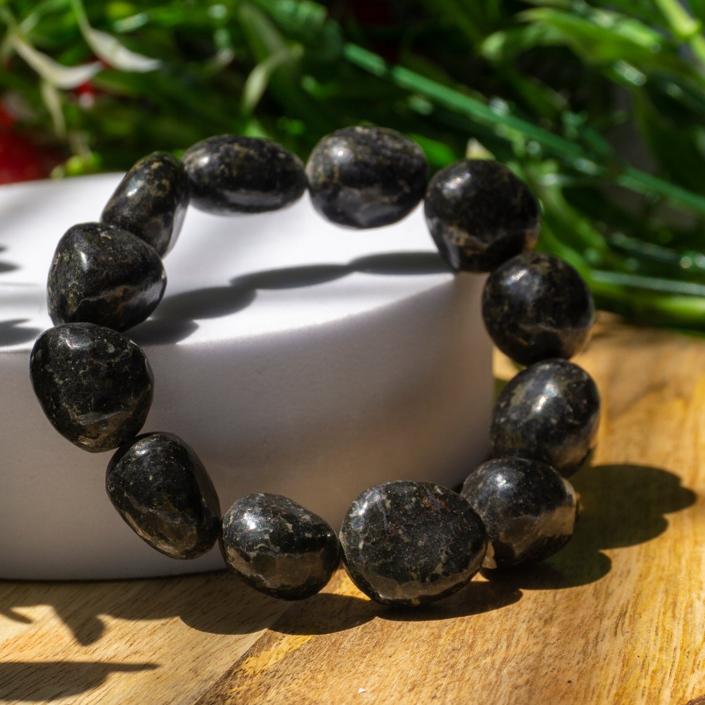 Numite Crystal and Stone Tumble Bracelet Jewellery