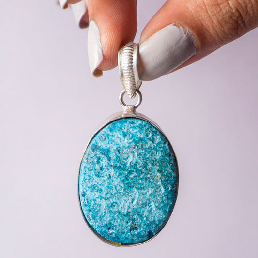 Turquoise Synthetic Crystal And Stone Necklace Oval Pendant Jewellery