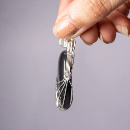 Black Onyx Crystal And Stone Necklace Oval Pendant Jewellery