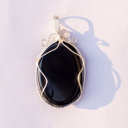 Black Onyx Crystal And Stone Necklace Oval Twirl Pendant Jewellery