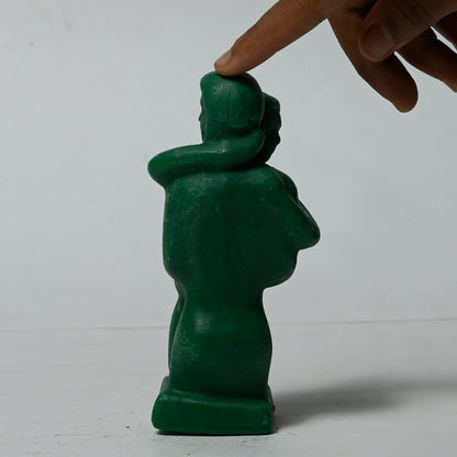 Real Couple Hugging Figure Candle Green Style 4